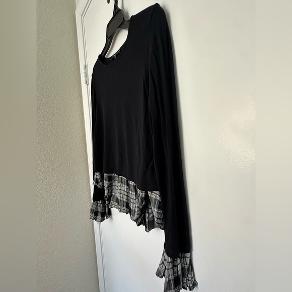Generation Love Y2K Preppy Top Women’s XS Black Plaid Pullover Bell Sleeve - Picture 3 of 7